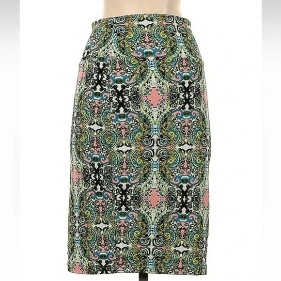 LuLaRoe Pink & Green Bohemian Tapestry Print Cassie Pencil Skirt Size XS - Picture 1 of 3